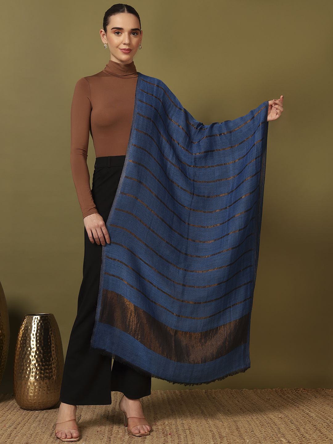 Dhiyona PA Striped Woven Design Shawl