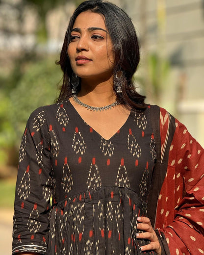 Women Viscose Black Anarkali Kurta And Pant Set With Dupatta
