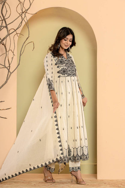 Dhiyona VR Women's Thread Embroidered Anarkali Kurta Paired With Bottom And Dupatta"