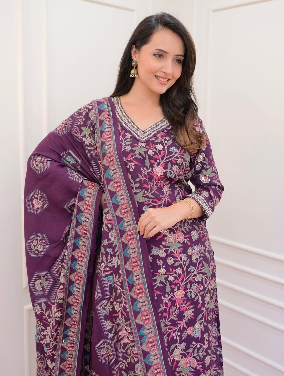 Women Purple Embroidery Viscose Rayon Kurta, Pant And Dupatta Set