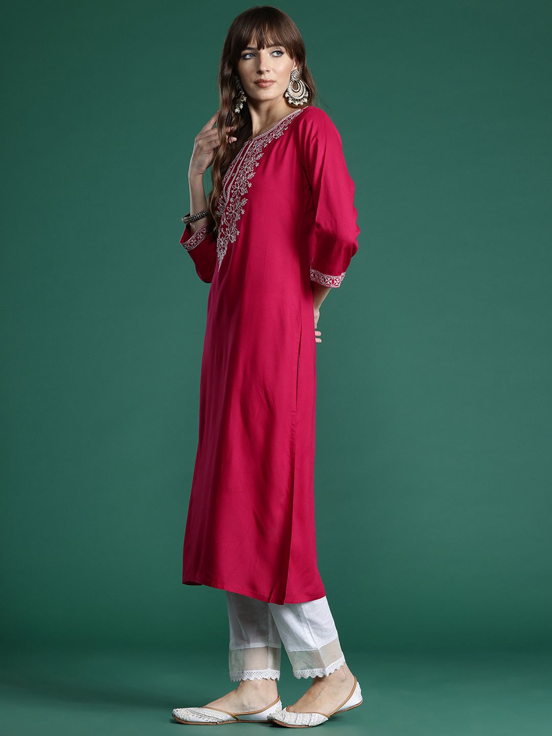 Dhiyona IE Floral Embroidered Thread Work Kurta