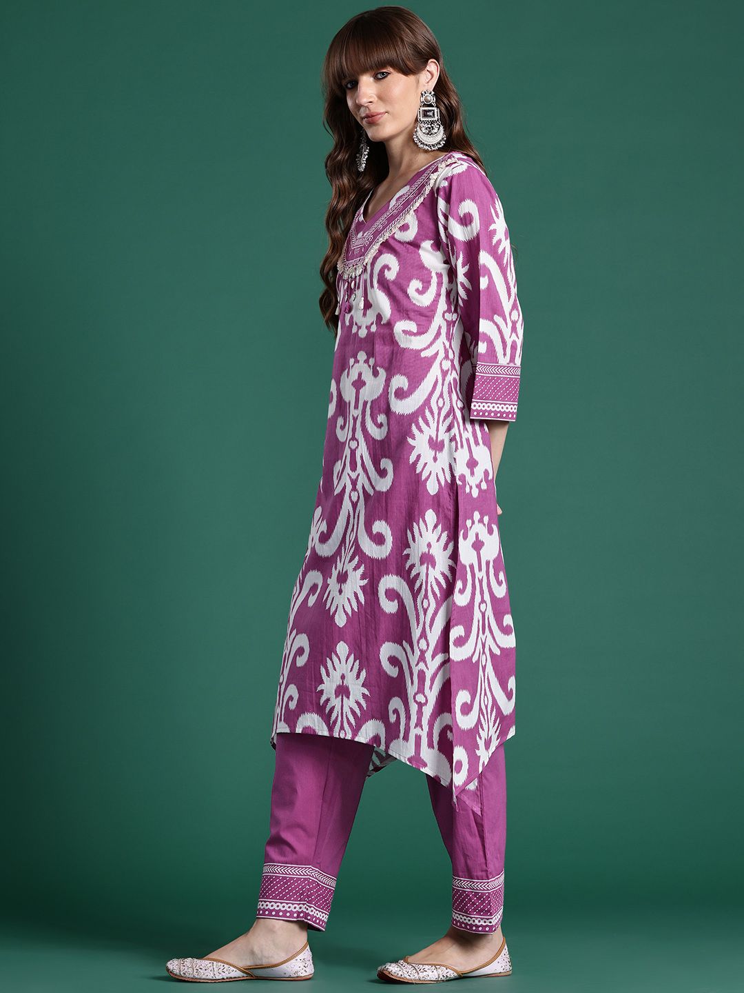 Ethnic Motifs Printed Regular Kurta with Trousers