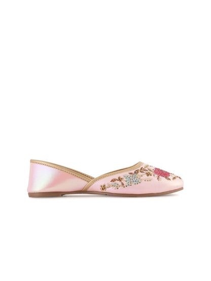 Dhiyona AK Embellished Ethnic Ballerinas