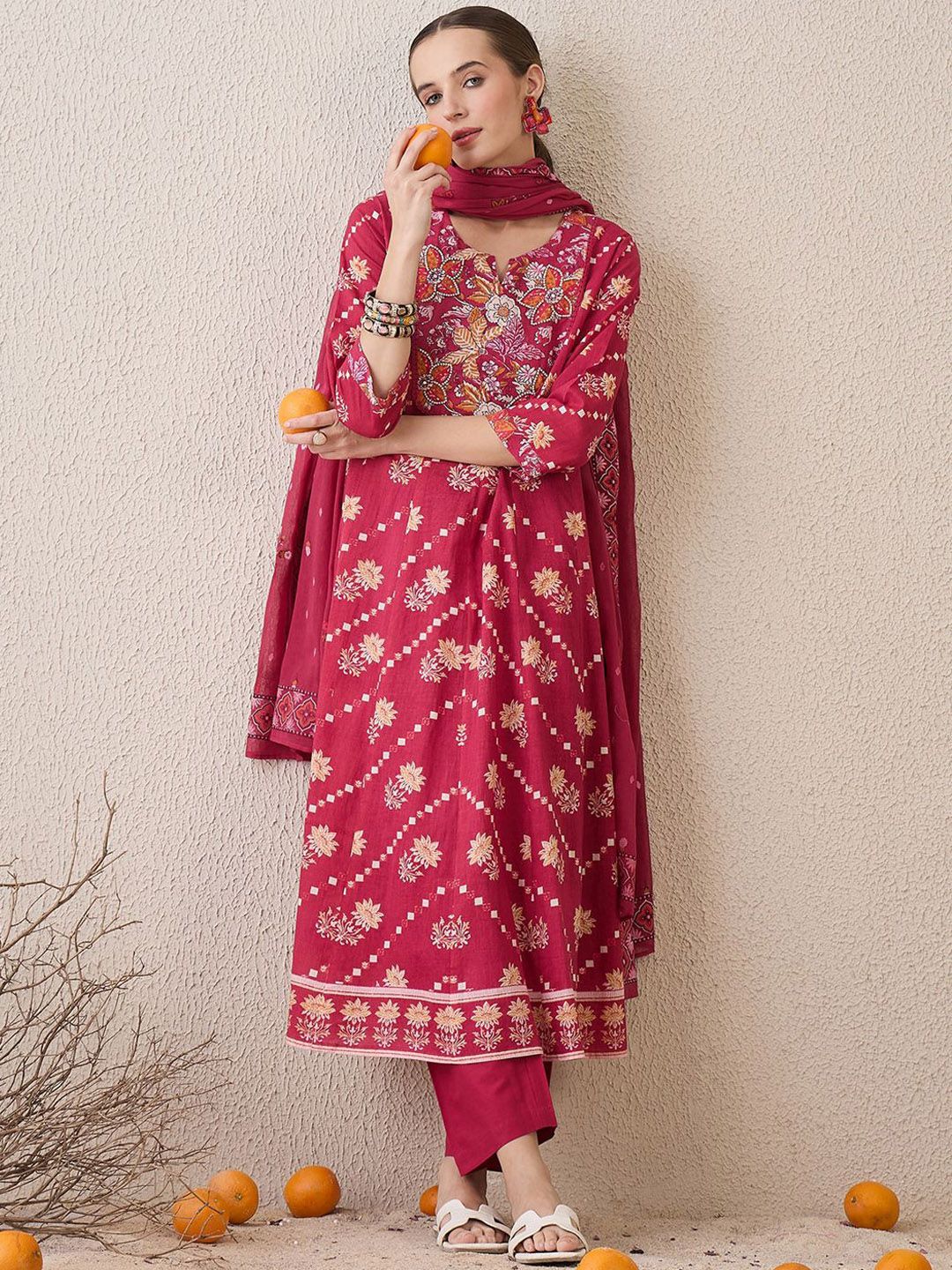 Dhiyona IE Floral Printed Notch Neck Beads & Stones Pure Cotton Kurta Trousers & Dupatta