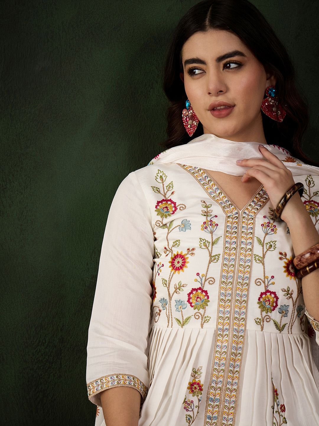 Dhiyona SN Women's Off White Floral Embroidered Thread Work A-Line Kurta With Trouser & Dupatta