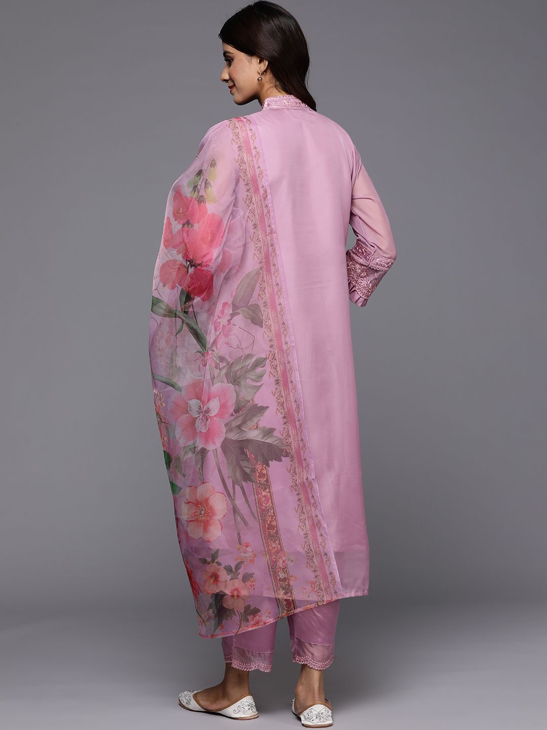 Women Floral Embroidered Regular Thread Work Kurta with Trousers & With Dupatta