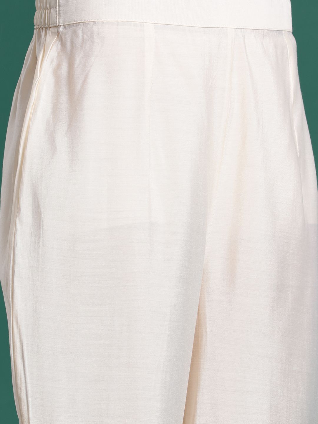 Floral Embroidered Pleated Thread Work Kurta with Trousers & With Dupatta