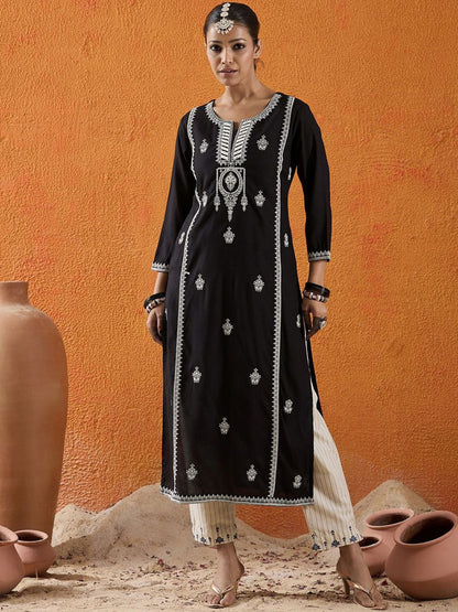 Dhiyona IE Floral Embroidered Notch Neck Thread Work Straight Kurta With Trousers