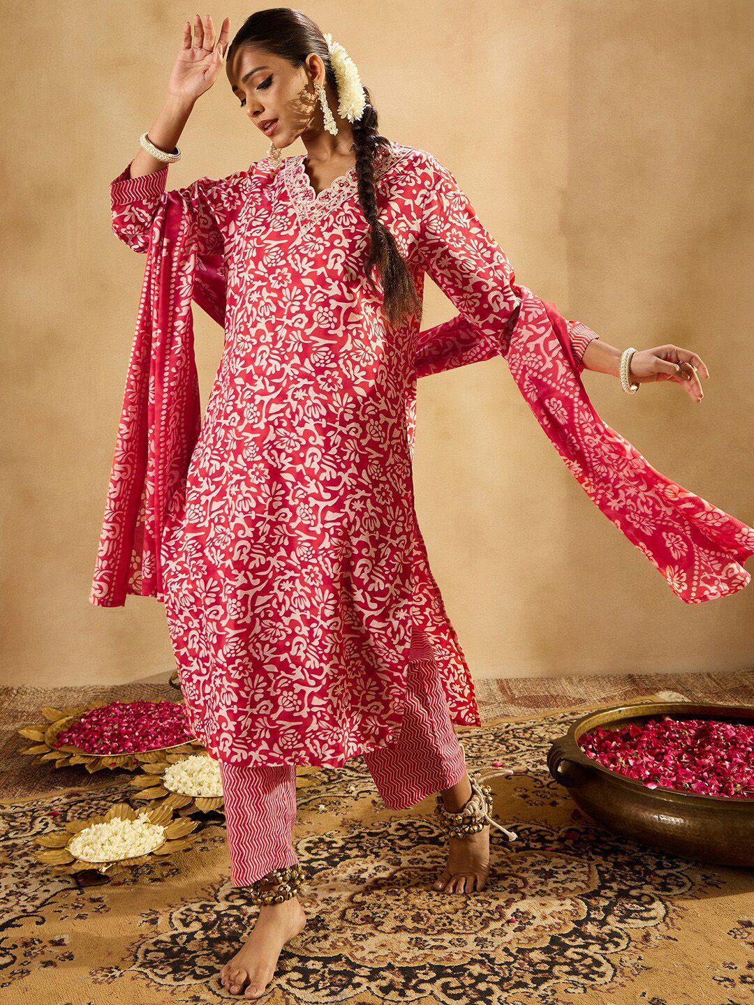 Dhiyona IE Red Floral Printed V-Neck Thread Work Straight Kurta With Trousers & Dupatta
