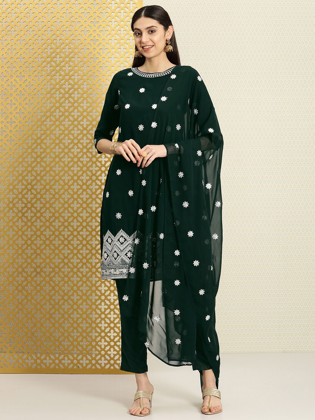 Dhiyona PD Women Women Jashn Ethic Motifs Sequined Zari Work Kurta & Trousers With Dupatta