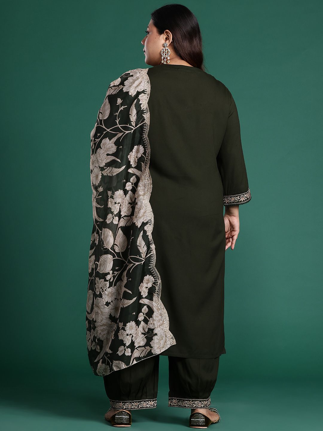 Dhiyona IE Plus Size Floral Embroidered Kurta with Salwar & With Dupatta