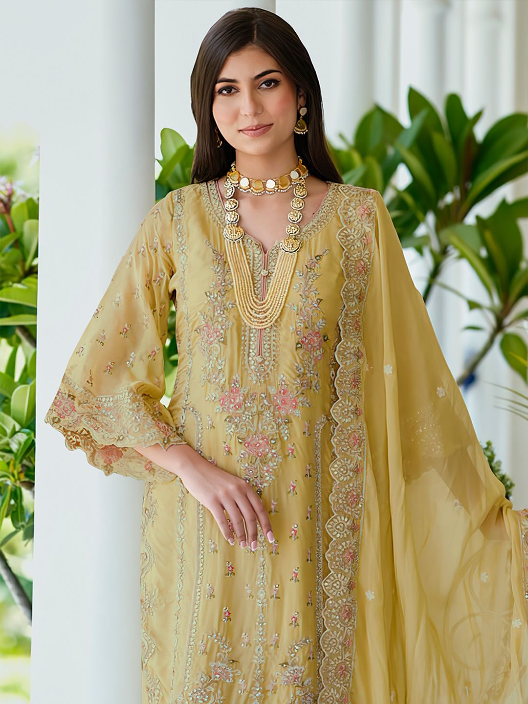 Ethnic Motifs Embroidered Sweetheart Neck Straight Kurta With Trousers & Dupatta
