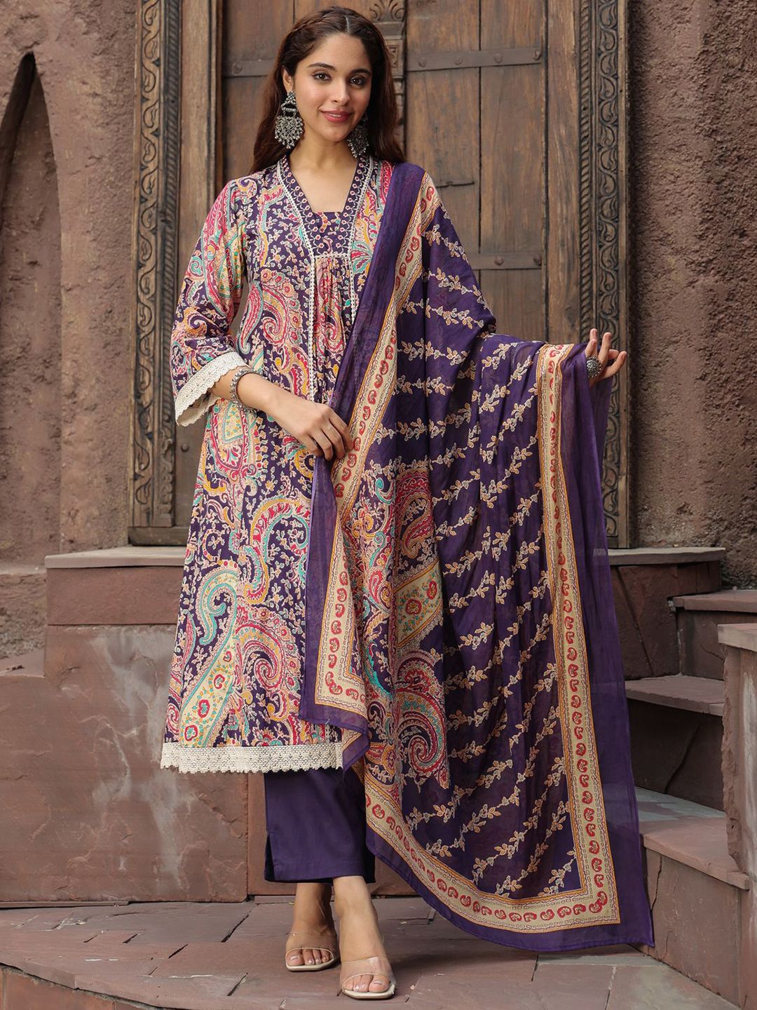 Dhiyona RR Women's Paisley Printed Thread Work Pure Cotton Kurta with Trousers & Dupatta