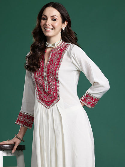 Ethnic Motifs Embroidered Pleated Mirror Work Kurta with Trousers