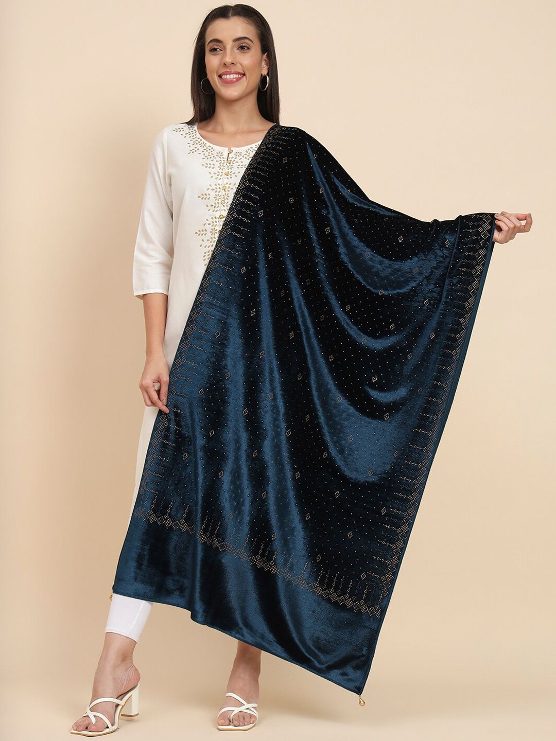 Dhiyona PA Crystal Work Velvet Shawl