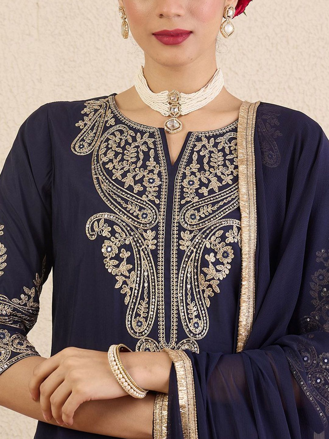 Dhiyona IE Women Solid Woven Design Kurta with Pyjama & Dupatta