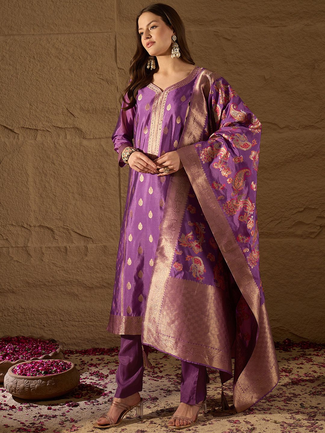 Dhiyona PD Women Woven Design Sweetheart Neck Straight Kurta With Trouser And Dupatta