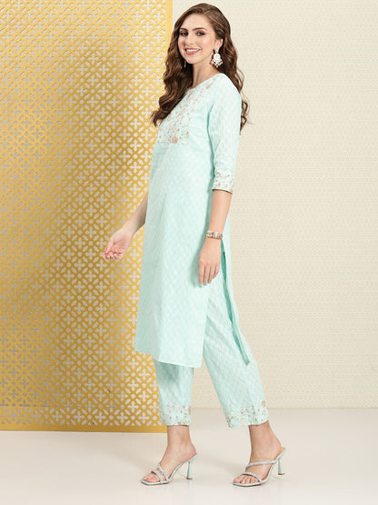 Dhiyona PD Women Women Jashn Floral Embroidered Pure Cotton Kurta & Trousers with Dupatta