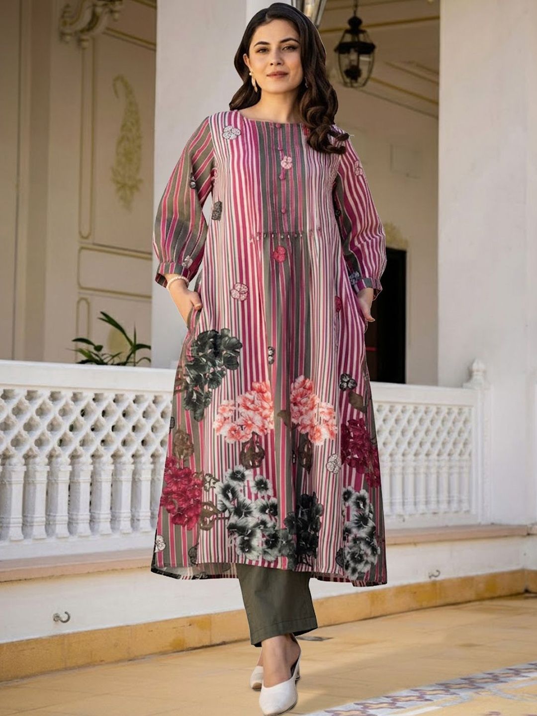 Dhiyona IE Women Floral Printed Regular Pure Cotton Kurta with Trousers