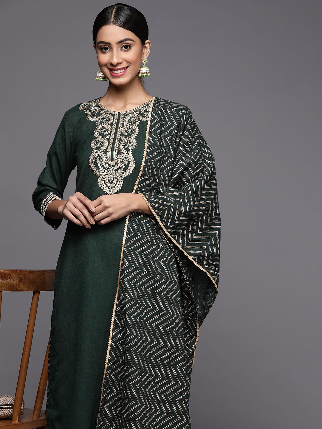 Dhiyona IE Women Green Ethnic Motifs Embroidered Zardozi Liva Kurta with Palazzos & With Dupatta
