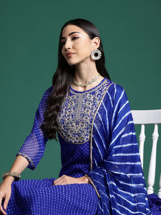 Women Leheriya Printed Regular Kurta With Trousers & Dupatta