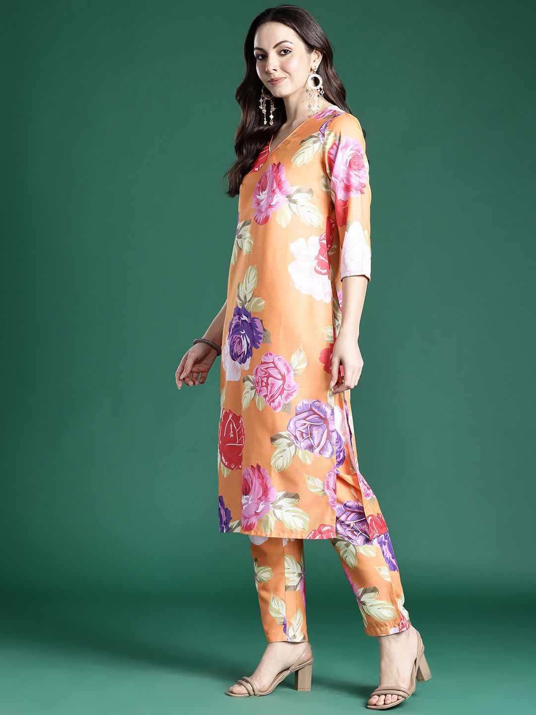 Floral Printed Regular Kurta with Trousers & Dupatta