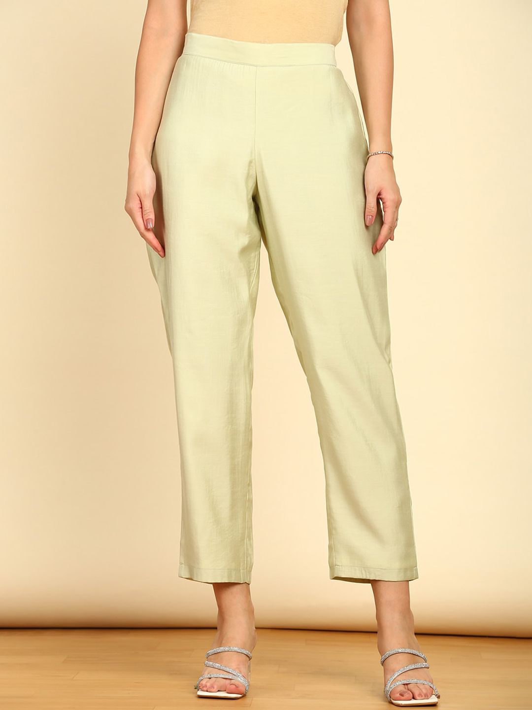 Dhiyona SO Women's Green Floral Embroidered Straight Kurta with Trousers & Dupatta