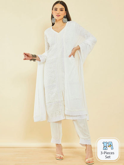Dhiyona SO Women's Ethnic Motifs Embroidered Thread Work Kurta & Trousers With Dupatta