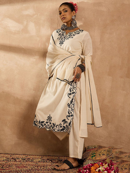 Dhiyona IE Women Ethnic Motifs Embroidered Regular Thread Work Pure Cotton Kurta with Trousers & With Dupatta