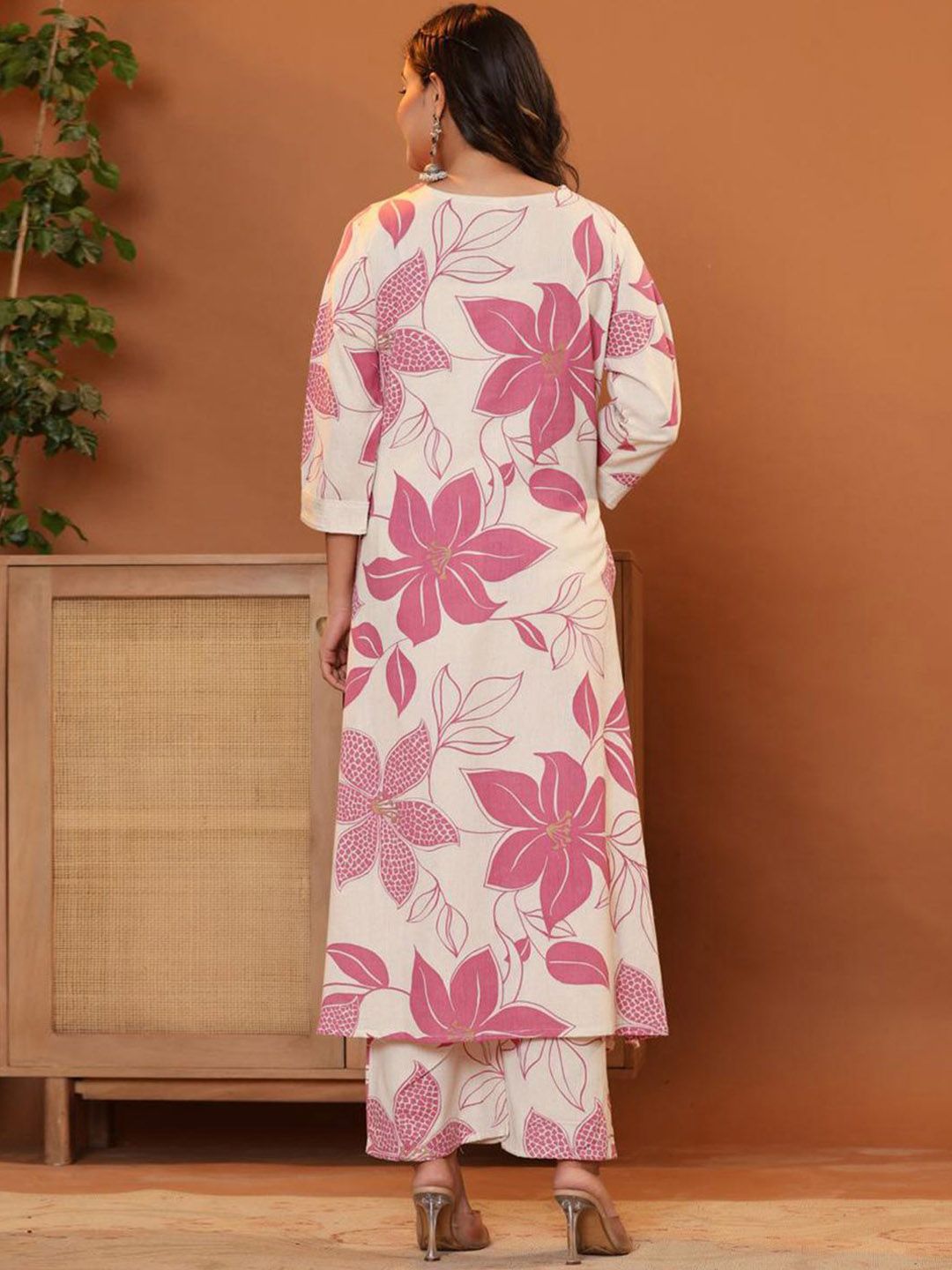 Dhiyona IE Women Floral Printed Regular Pure Cotton Kurta with Palazzos