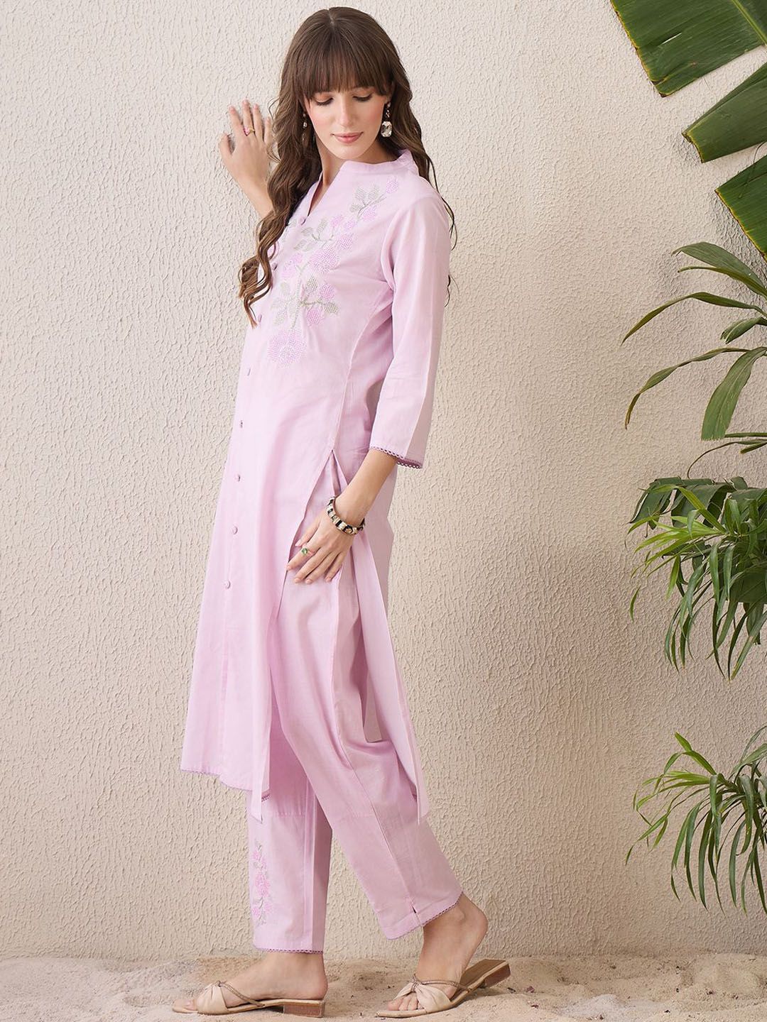 Dhiyona IE Floral Embroidered Mandarin Collar Thread Work Pure Cotton Kurta With Trouser