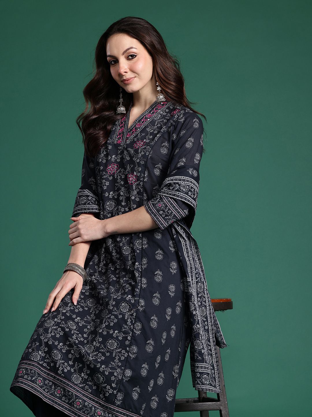 Floral Printed Pure Cotton Kurta with Trousers & Dupatta