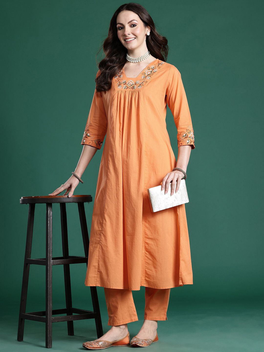 Ethnic Motifs Embroidered Pure Cotton Kurta with Trousers