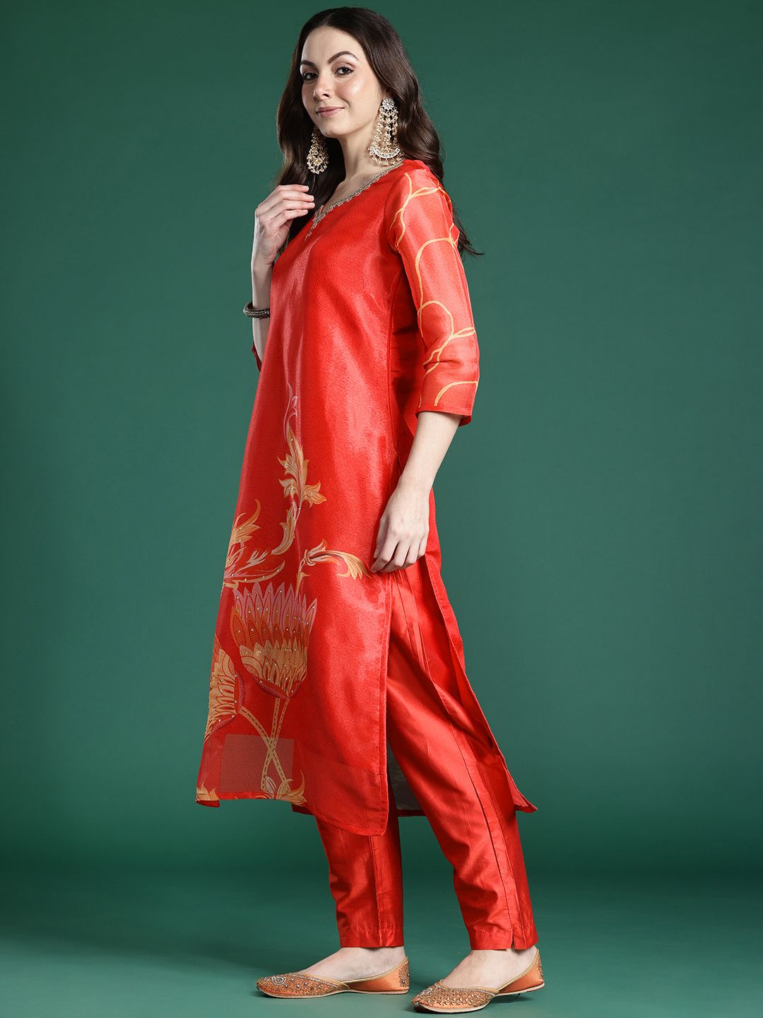 Floral Printed Sequinned Kurta with Trousers & Dupatta