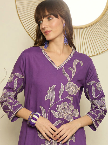 Dhiyona IE Women Embroidered V-Neck Top and Trousers Co-Ords