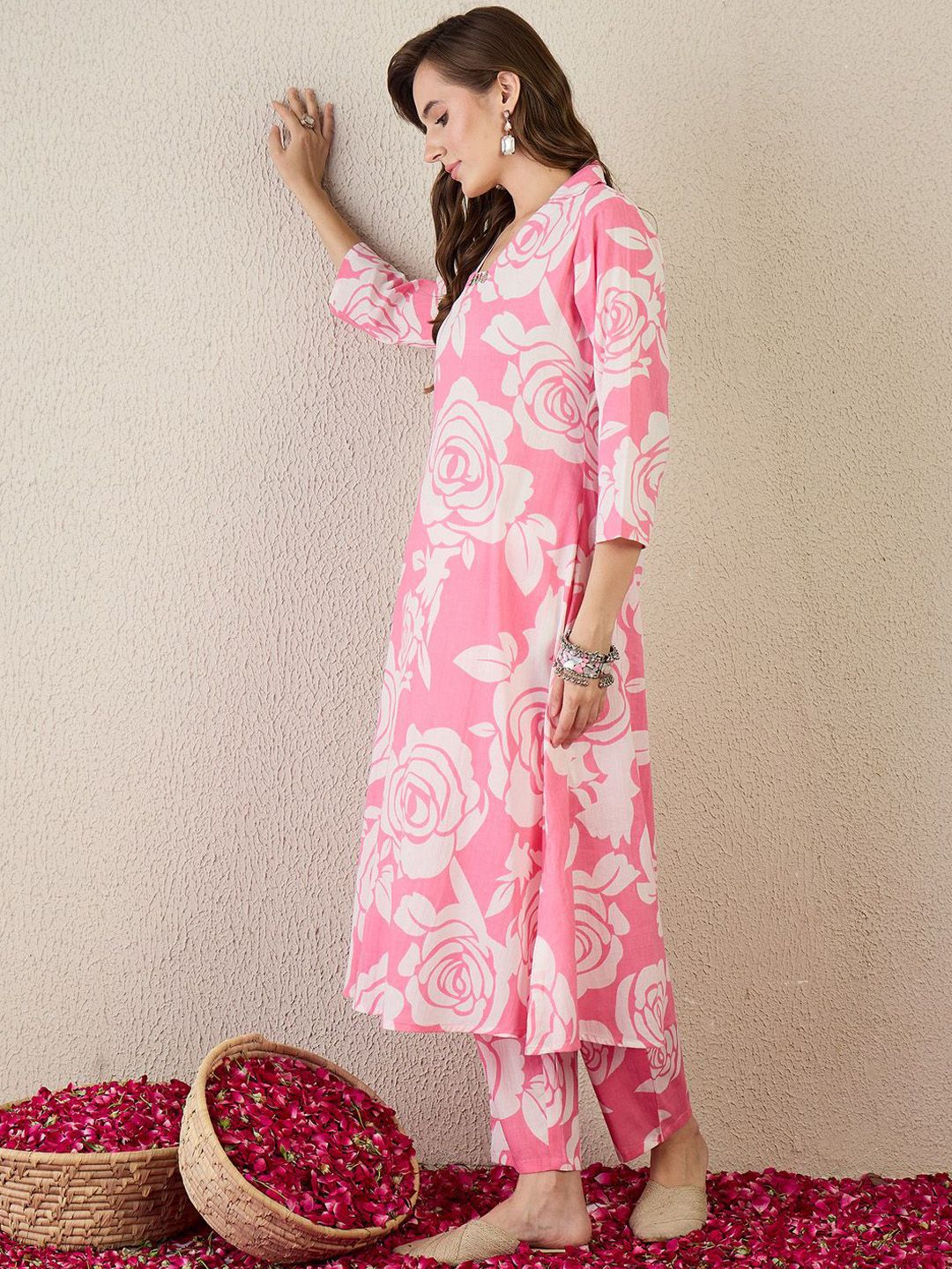 Women Floral Printed Regular Pure Cotton Kurta with Trousers