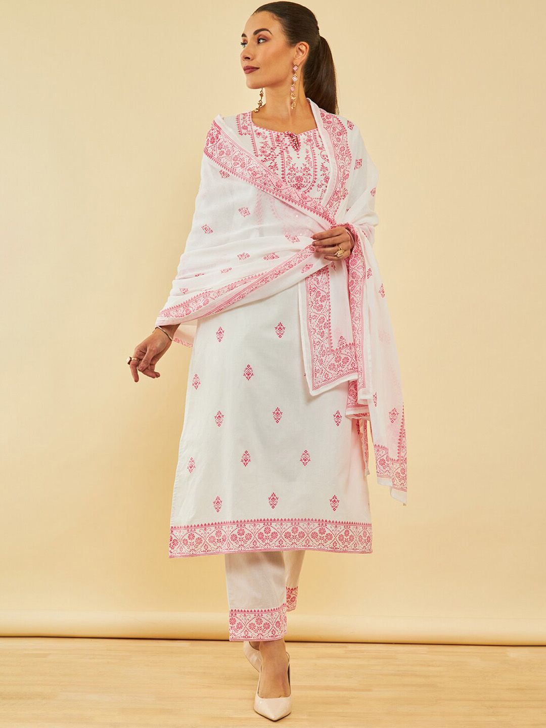 Dhiyona SO Women's White & Pink Floral Printed Pure Cotton Straight Kurta With Trousers & Dupatta