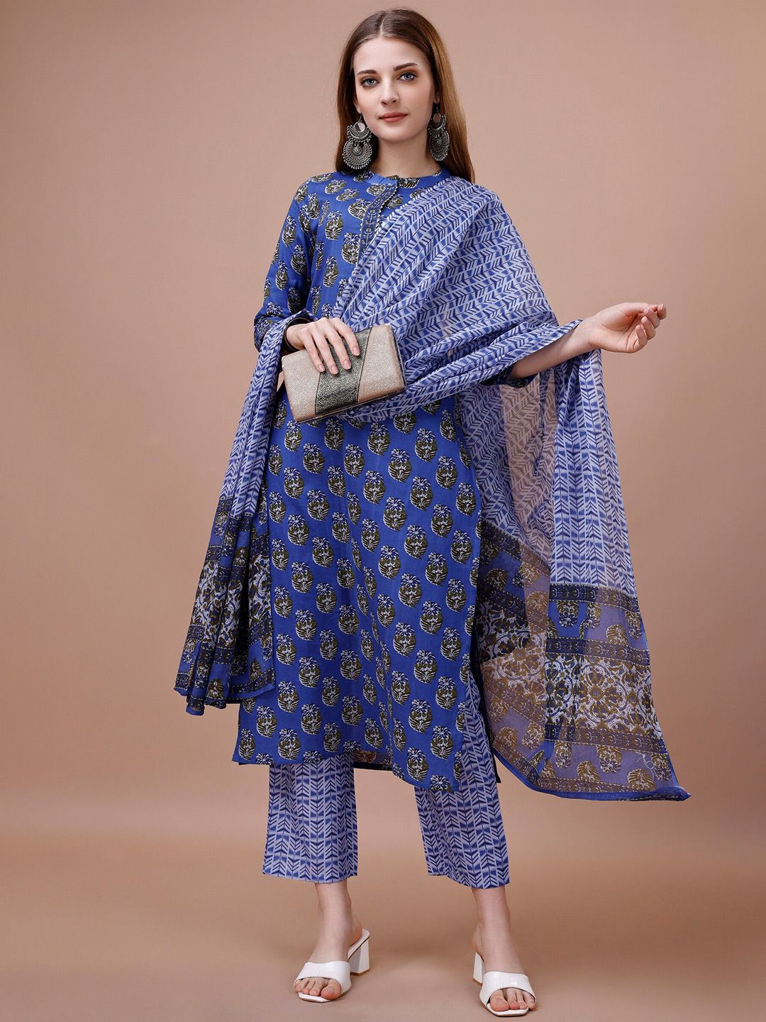 Dhiyona OD  Floral Printed Pure Cotton Kurta With Trousers & Dupatta