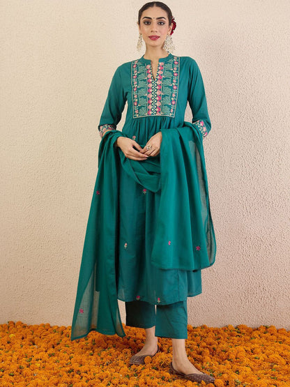Floral Embroidered Thread Work Pure Cotton Kurta with Trousers & Dupatta