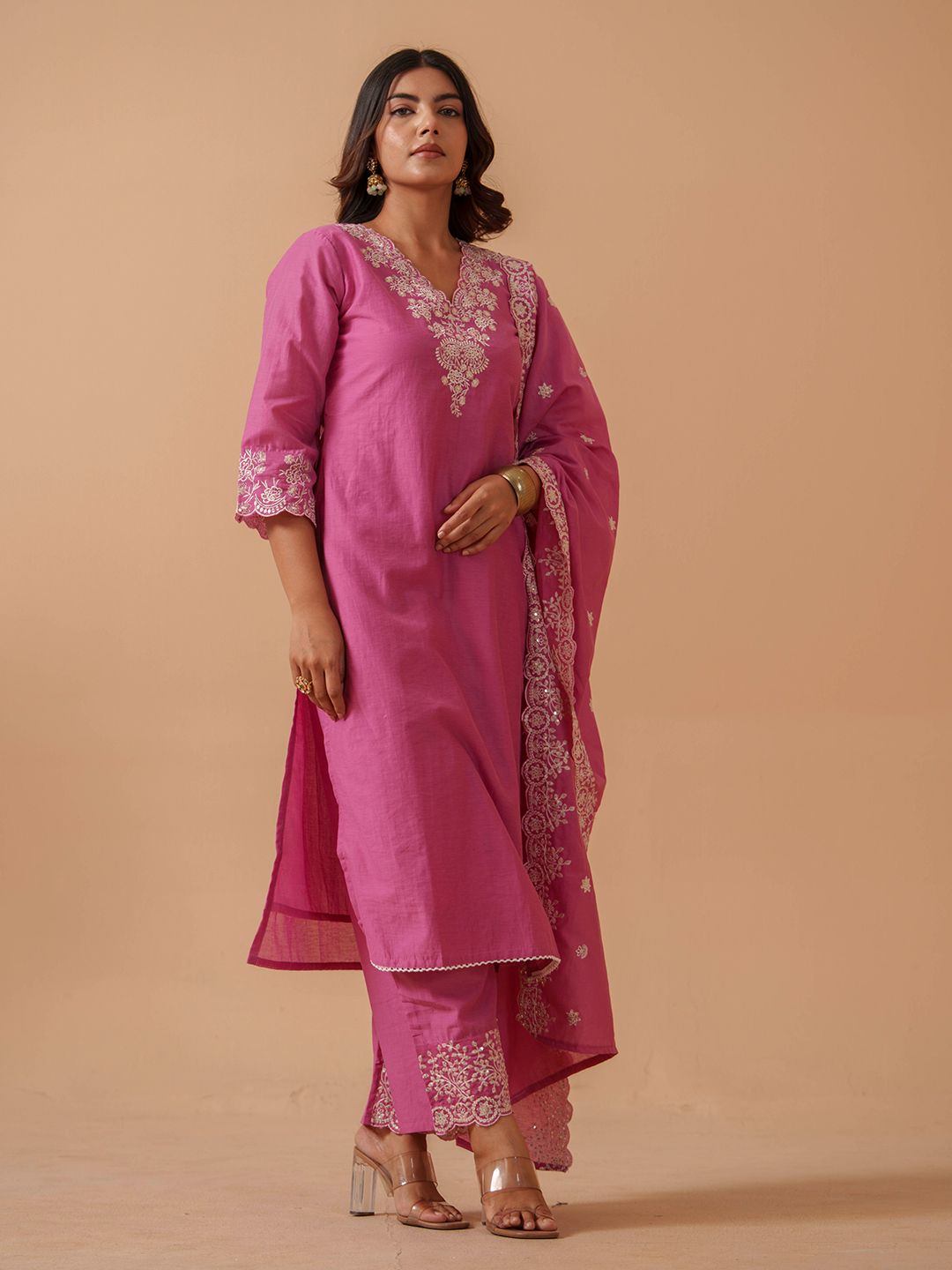 Dhiyona PD Women Floral Embroidered V Neck Kurta With Trousers & Dupatta