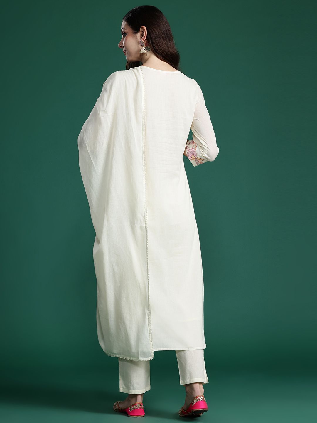 Floral Embroidered Panelled Thread Work Pure Cotton Kurta with Trousers & Dupatta