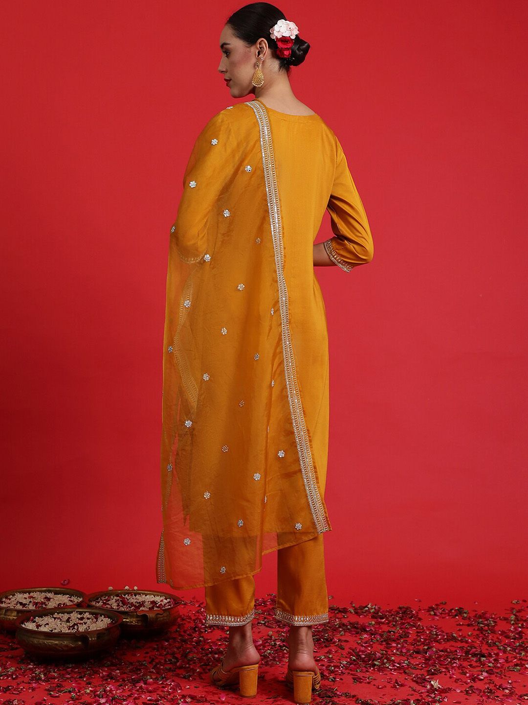 Dhiyona IE Ethnic Motifs Embroidered Sequinned Straight Kurta & Trousers With Dupatta