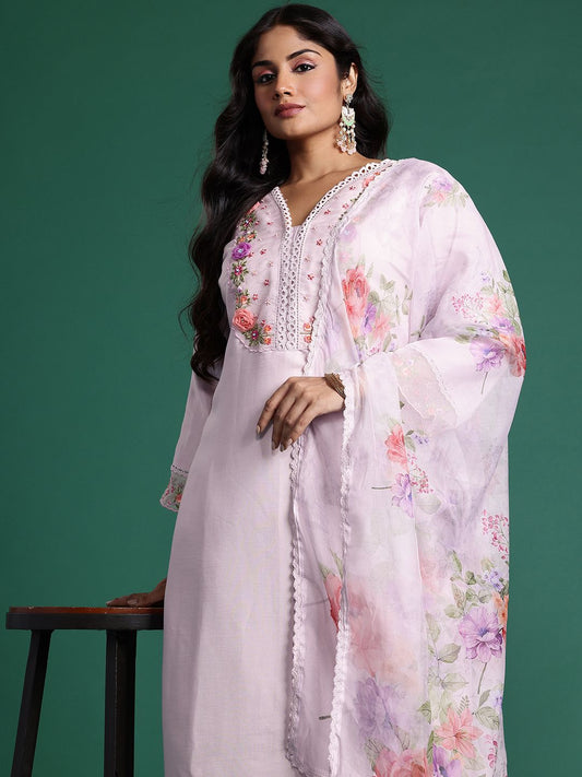 Dhiyona IE Plus Size Floral Embroidered Beads & Stones Kurta with Trousers & With Dupatta