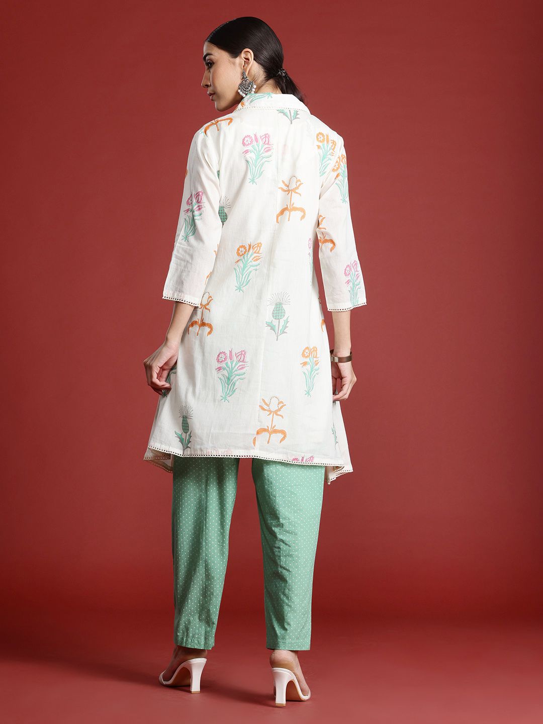 Dhiyona IE Floral Printed Pure Cotton Kurti with Trousers