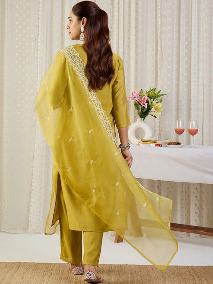 Women Ethnic Motifs Embroidered Regular Kurta with Trousers & With Dupatta