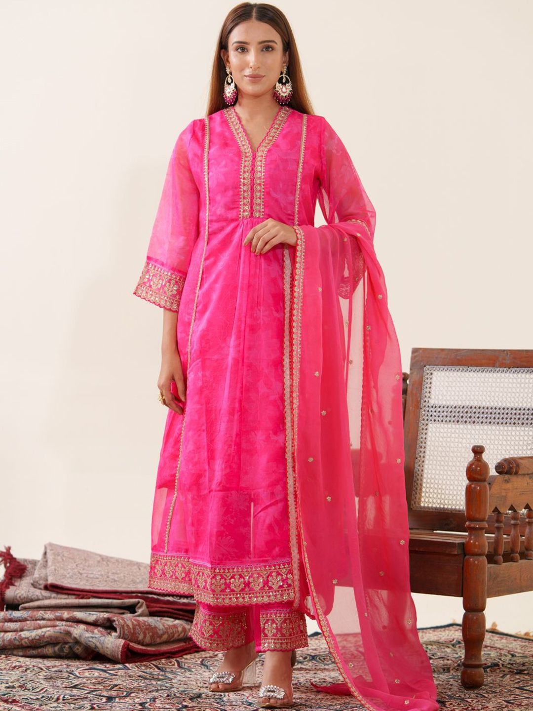 Dhiyona PD Women Floral Embroidered V-Neck Organza A-Line Kurta With Trousers & Dupatta