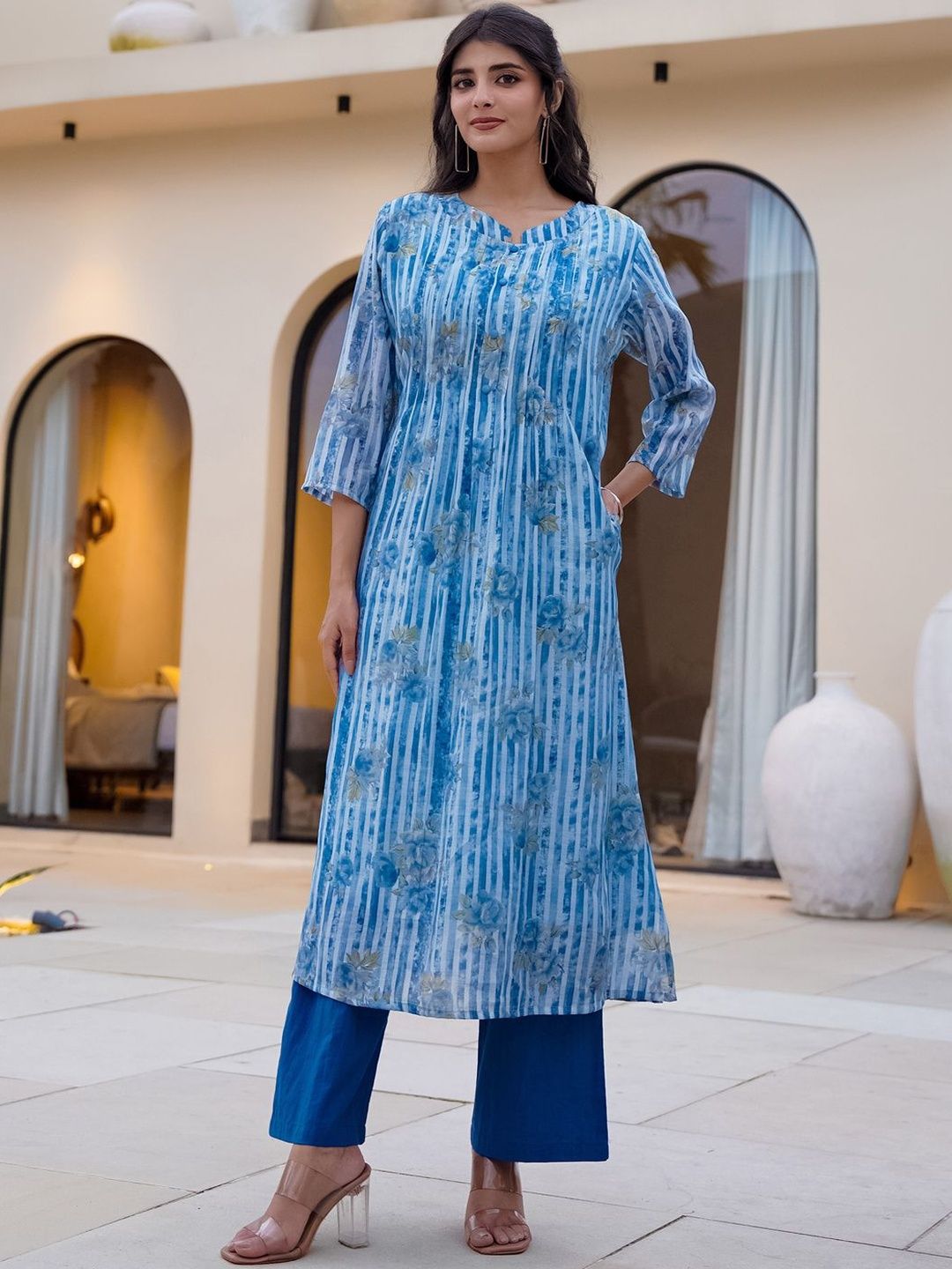 Floral Printed Regular Mandarin Collar Sequinned Pure Cotton Kurta With Trousers