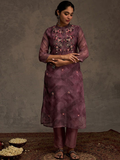 Women Floral Embroidered Thread Work Kurta with Trousers & Dupatta