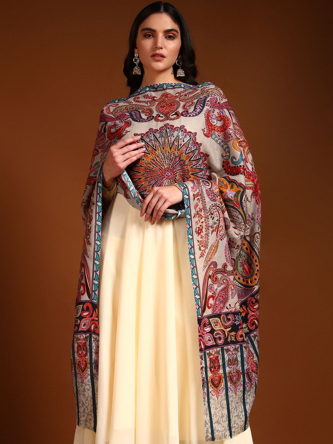 Dhiyona PA Women Abstract Embroidered Shawl