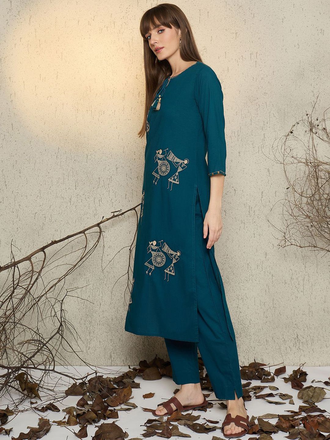 Women Printed Regular Thread Work Pure Cotton Kurta with Trousers